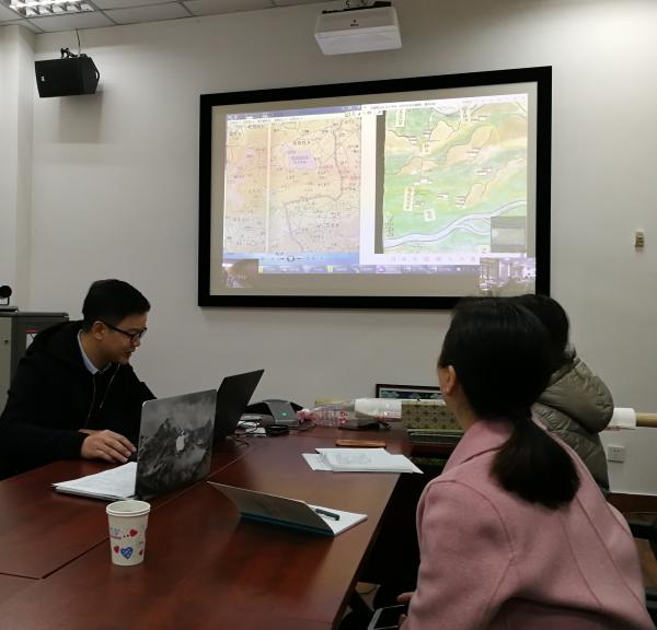 霍仁龙老师做专题报告